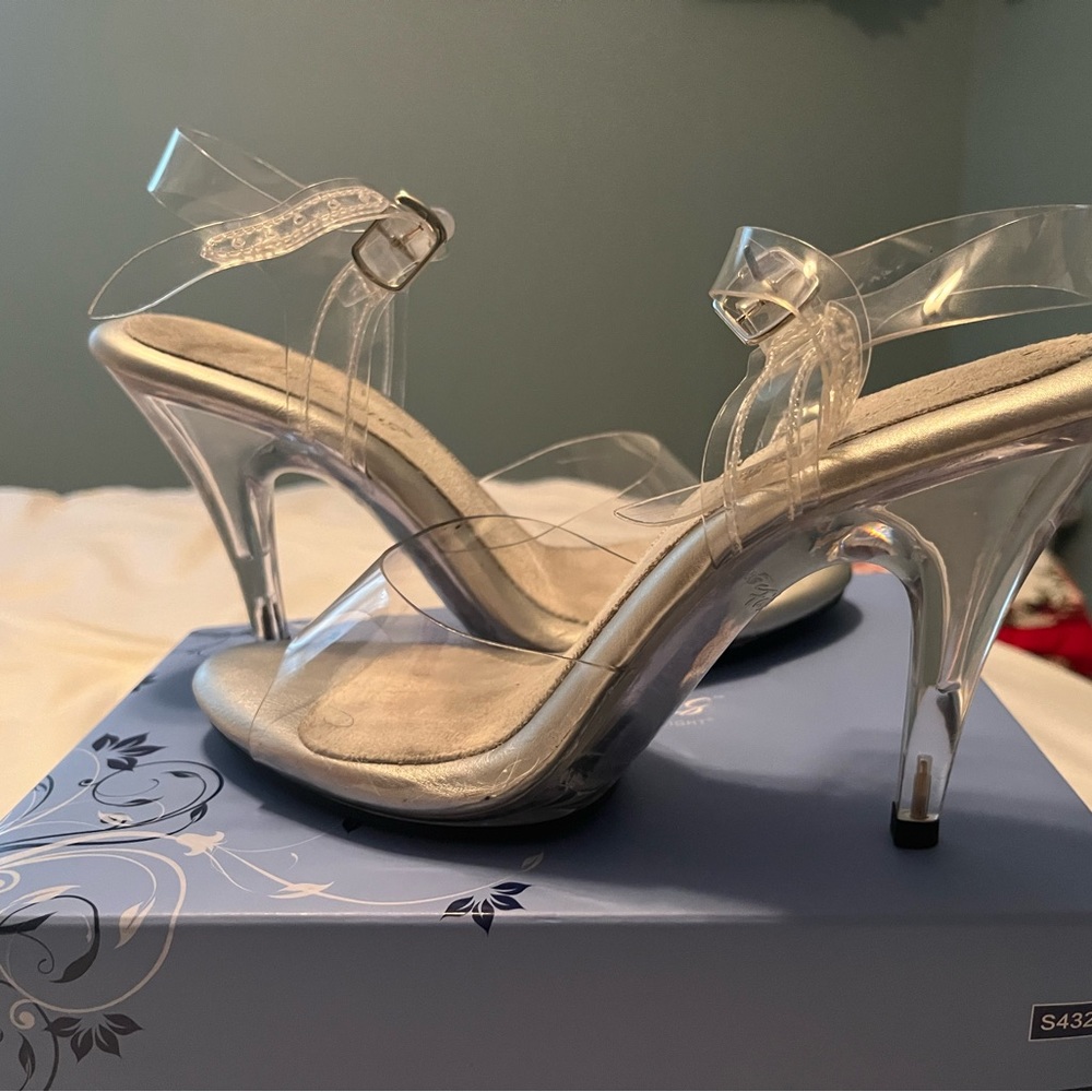 Shoes.. competition size 8. Never worn.